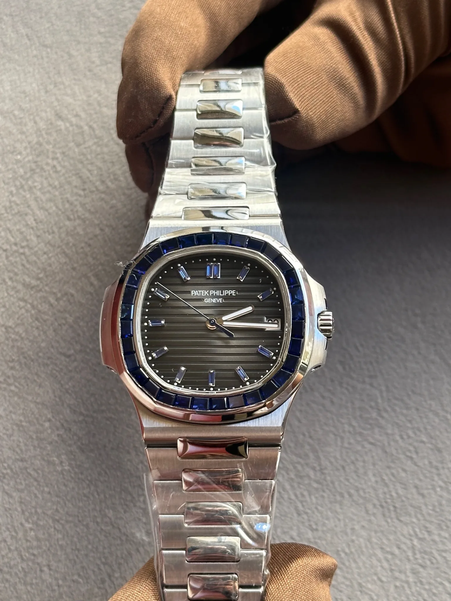 Patek Philippe Nautilus Platinum Blue Sapphire 5711/111P-001